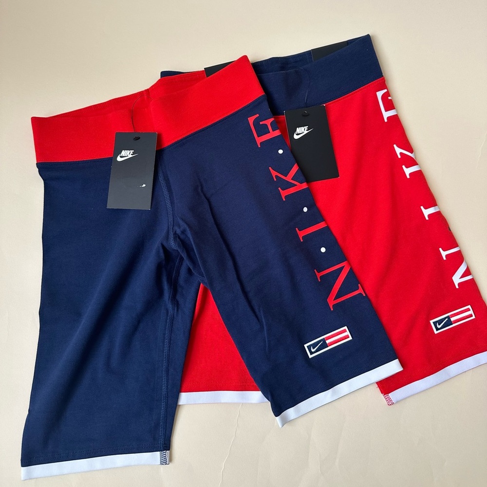 NIKE WOMENS SPORTSWEAR ESSENTIALS AMERICANA BIKE SHORTS BUNDLE XS